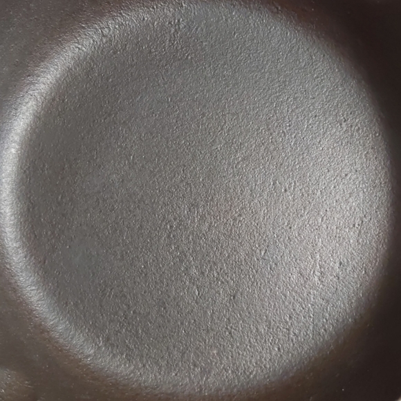 Vintage Unmarked BSR Cast Iron Skillet, #3 - Picture 4 of 12